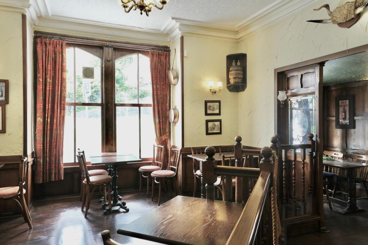 迪纳斯马维 The Buckley Arms酒店 外观 照片