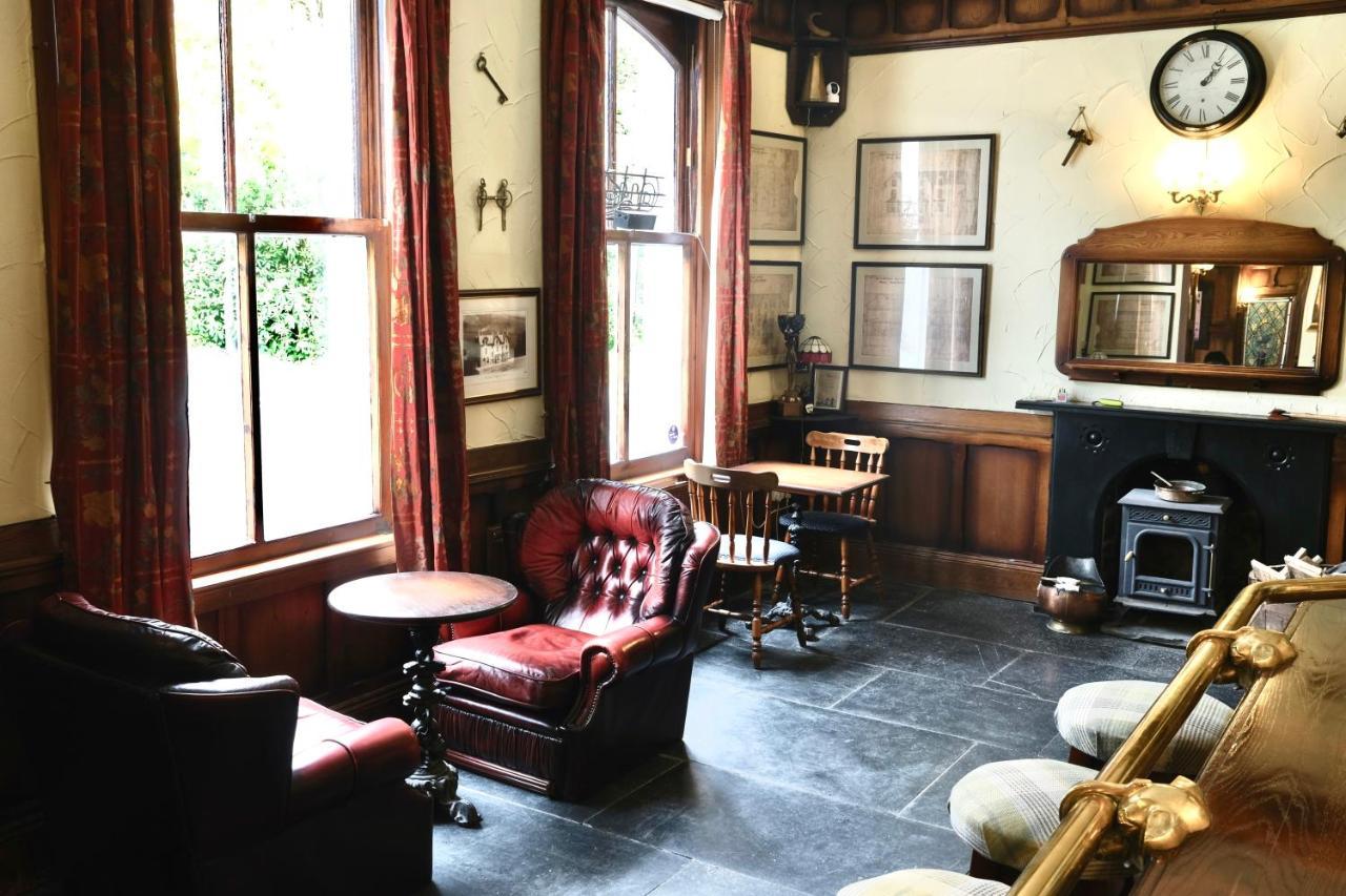 迪纳斯马维 The Buckley Arms酒店 外观 照片